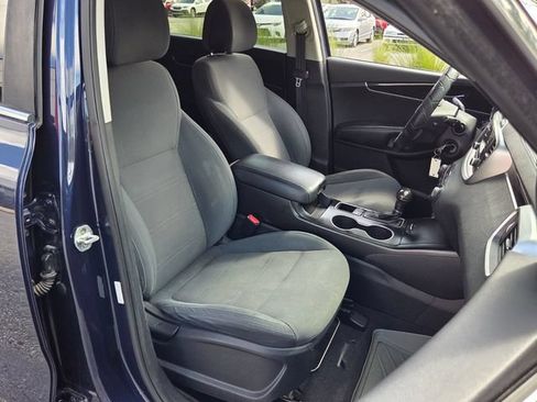 Used 2016 Kia Sorento FWD w/ LX Convenience Package image 18