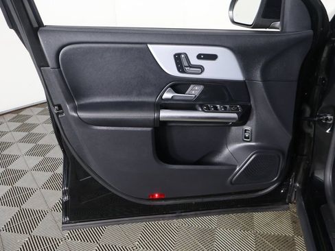 Used 2023 Mercedes-Benz GLA 35 AMG 4MATIC image 18