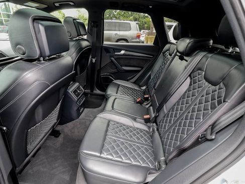 Used 2018 Audi SQ5 Prestige w/ Prestige Package image 37