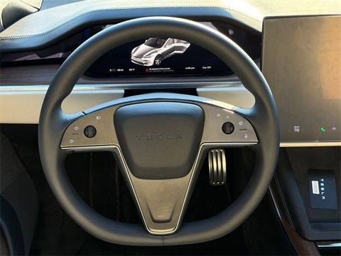 Used 2022 Tesla Model S Base image 12