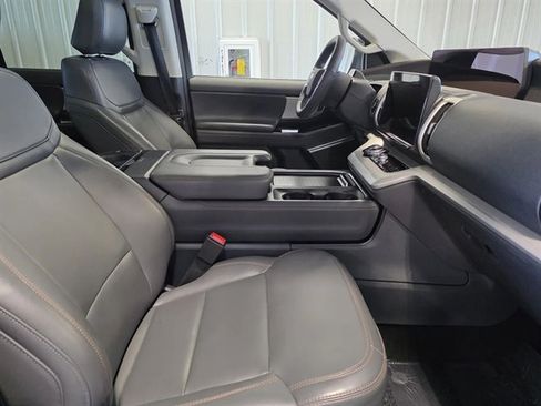 Used 2025 Ford Expedition Max Active image 10