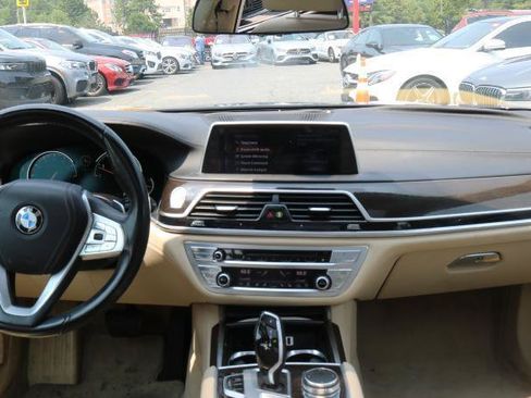 Used 2016 BMW 740i RWD image 25