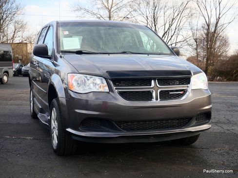 Used 2015 Dodge Grand Caravan SE w/ Quick Order Package 29E SE image 22