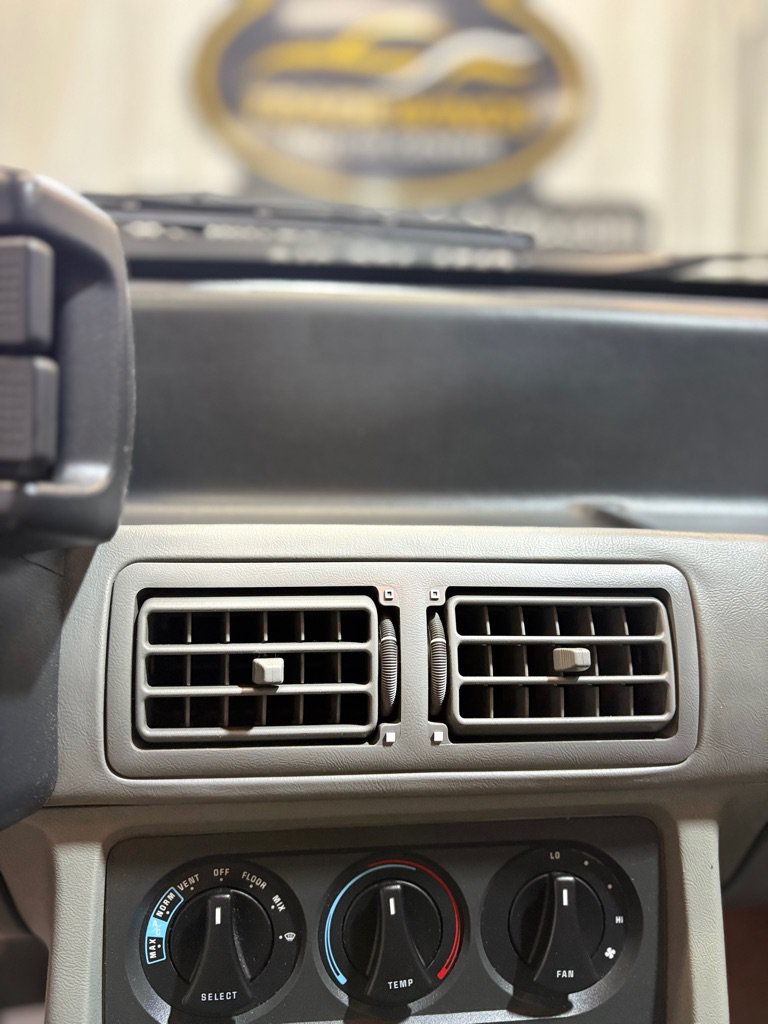 Used 1987 Ford Mustang GT RWD image 31