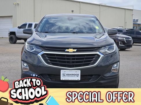 Used 2020 Chevrolet Equinox LT FWD image 2