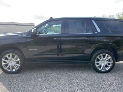 Used 2021 Chevrolet Tahoe High Country w/ Premium Package image 6