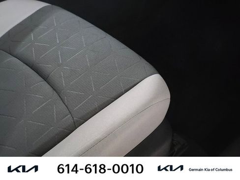 Used 2020 Toyota RAV4 XLE w/ XLE Grade Weather Package AWD/4WD image 26