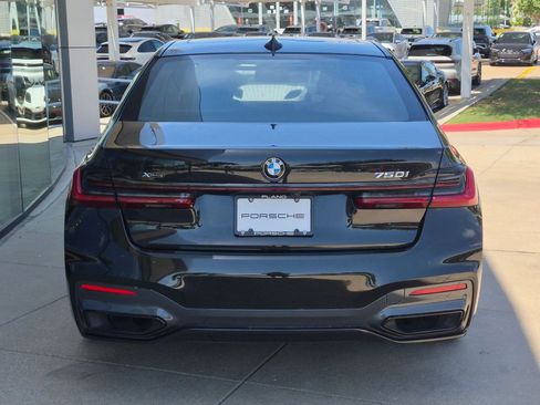 Used 2022 BMW 750i xDrive w/ Executive Package AWD/4WD image 10