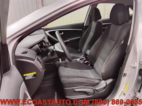 Used 2016 Hyundai Elantra GT FWD image 10