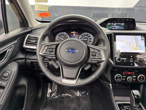 Used 2021 Subaru Forester Touring image 8