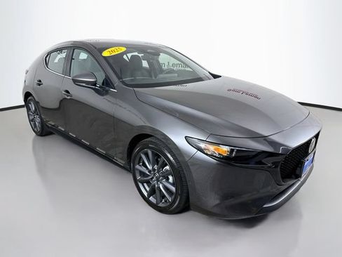 Used 2025 MAZDA MAZDA3 s FWD image 1