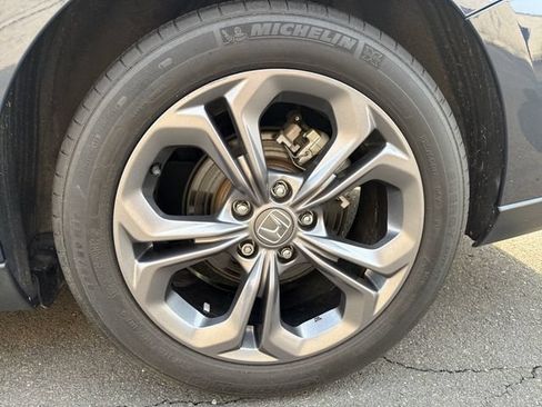 Used 2023 Honda Accord EX image 37