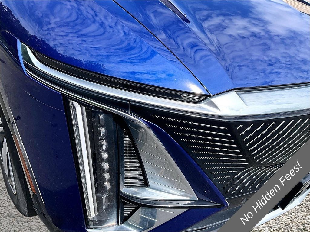 Used 2024 Cadillac Lyriq Tech w/ LPO, Floor Liner Package AWD/4WD image 21