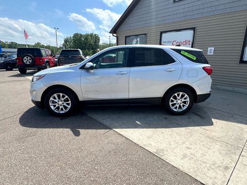 Used 2020 Chevrolet Equinox LT w/ Driver Convenience Package image 8