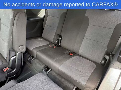 Certified 2023 Chevrolet Traverse LT FWD image 13