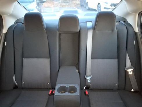 Used 2022 Nissan Sentra SV image 13