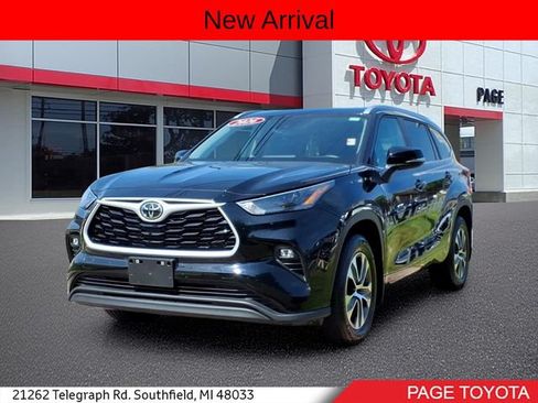 Used 2026 Toyota Highlander XLE AWD/4WD image 1