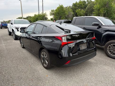 Used 2019 Toyota Prius XLE w/ Advanced Technology Package FWD image 2