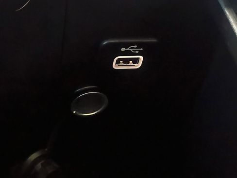 Used 2017 Jeep Wrangler Unlimited Rubicon image 6