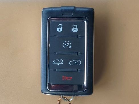 Used 2024 Jeep Grand Wagoneer L Series III w/ Rear Seat Video Group 1 AWD/4WD image 38
