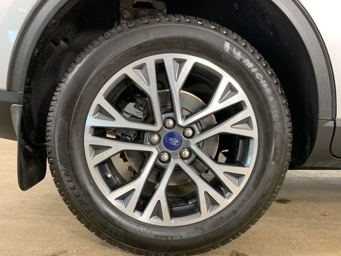 Used 2020 Ford Escape SEL image 38