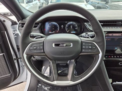 New 2026 Jeep Grand Cherokee L Limited image 18