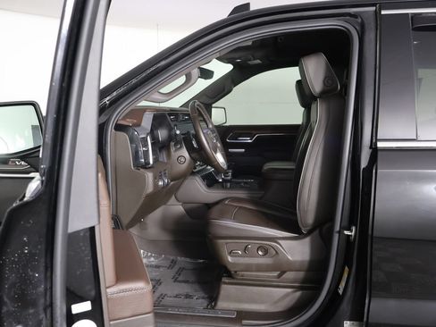 Used 2023 GMC Sierra 1500 Denali w/ Denali Reserve Package AWD/4WD image 33