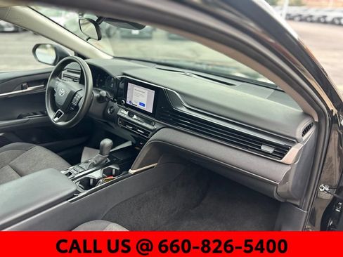 Used 2025 Toyota Camry LE FWD image 8