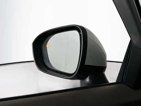 Used 2023 Nissan Rogue SV FWD image 16