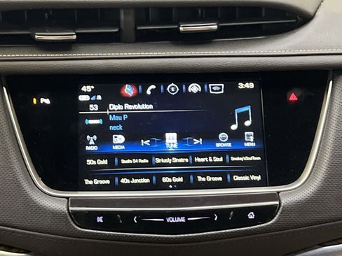 Used 2019 Cadillac XT5 Base image 16