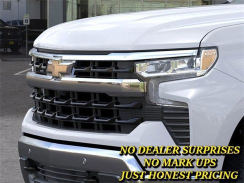 New 2025 Chevrolet Silverado 1500 LT w/ Texas Edition Plus image 13