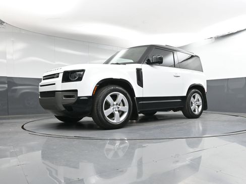 Used 2024 Land Rover Defender 90 X-Dynamic SE image 28