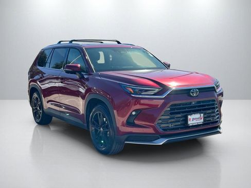 Certified 2024 Toyota Grand Highlander MAX Limited image 3