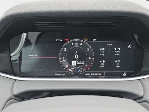 Used 2020 Land Rover Range Rover Evoque SE image 24