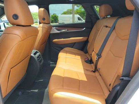 Certified 2023 Cadillac XT5 Premium Luxury FWD image 8