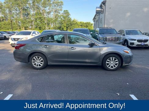 Used 2018 Nissan Altima 2.5 S w/ S Convenience Package FWD image 7