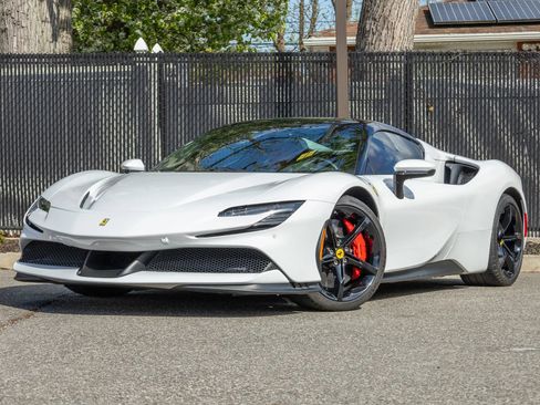 Used 2025 Ferrari SF90 Spider AWD/4WD image 5