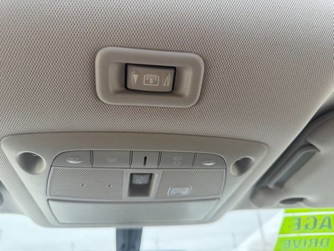 Used 2017 Nissan Pathfinder Platinum w/ Family Entertainment Package image 25