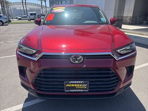 Certified 2026 Toyota Grand Highlander XLE FWD image 2
