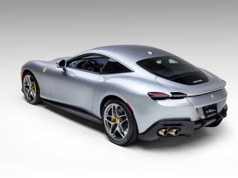 Used 2023 Ferrari Roma RWD image 10