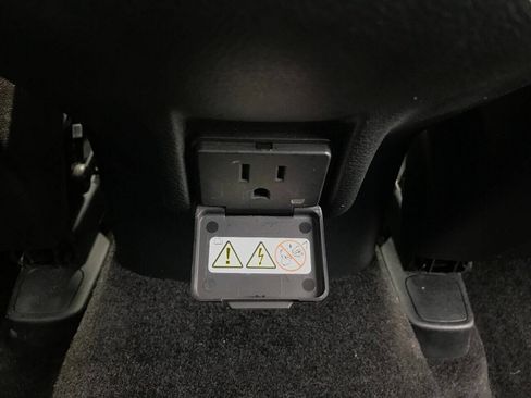 Used 2015 Jeep Cherokee Latitude FWD image 41