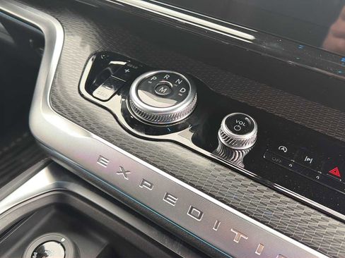 New 2026 Ford Expedition Max Platinum w/ Stealth Performance Package image 39