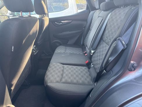 Used 2020 Nissan Rogue Sport SV w/ All-Weather Package image 6