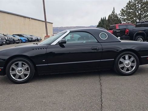Used 2004 Ford Thunderbird image 5