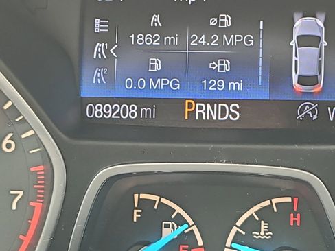 Used 2017 Ford Escape SE image 13