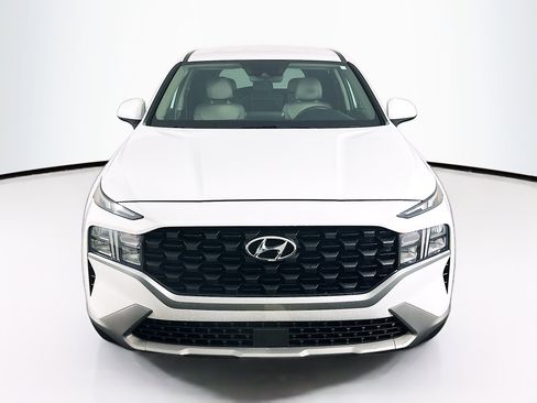 Used 2023 Hyundai Santa Fe SE image 2