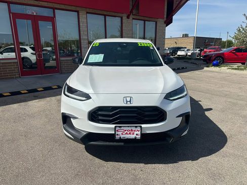 Used 2025 Honda HR-V Sport image 2