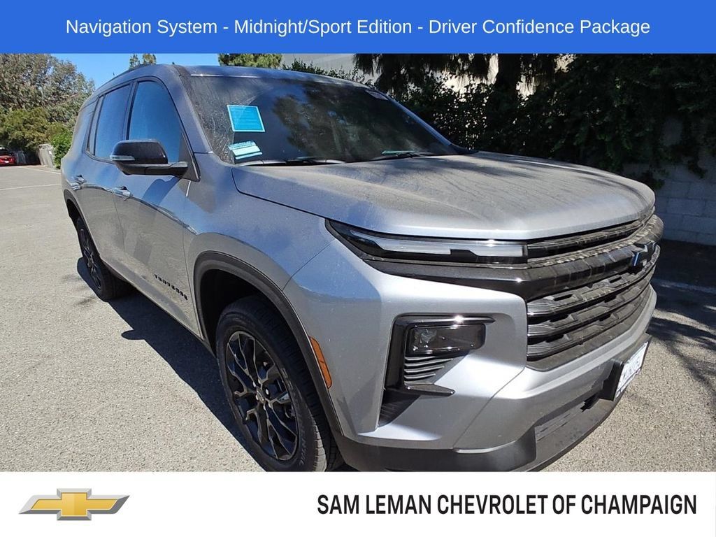 Used 2026 Chevrolet Traverse LT w/ Midnight/Sport Edition FWD image 1
