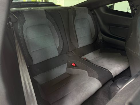 Used 2019 Ford Mustang Shelby GT350 w/ Technology Package RWD image 32
