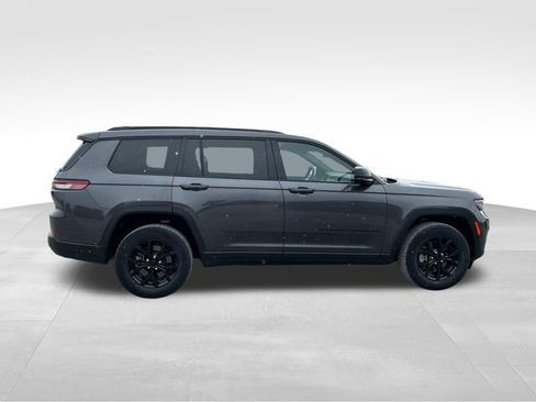 Used 2024 Jeep Grand Cherokee L Altitude image 6